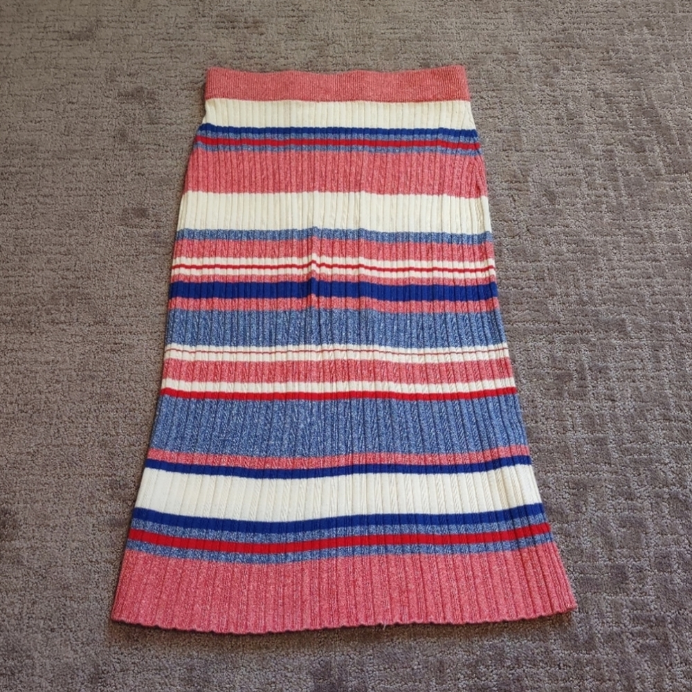 H&M Ribbed Knit Midi Sweater Skirt - Picture 7 of 7